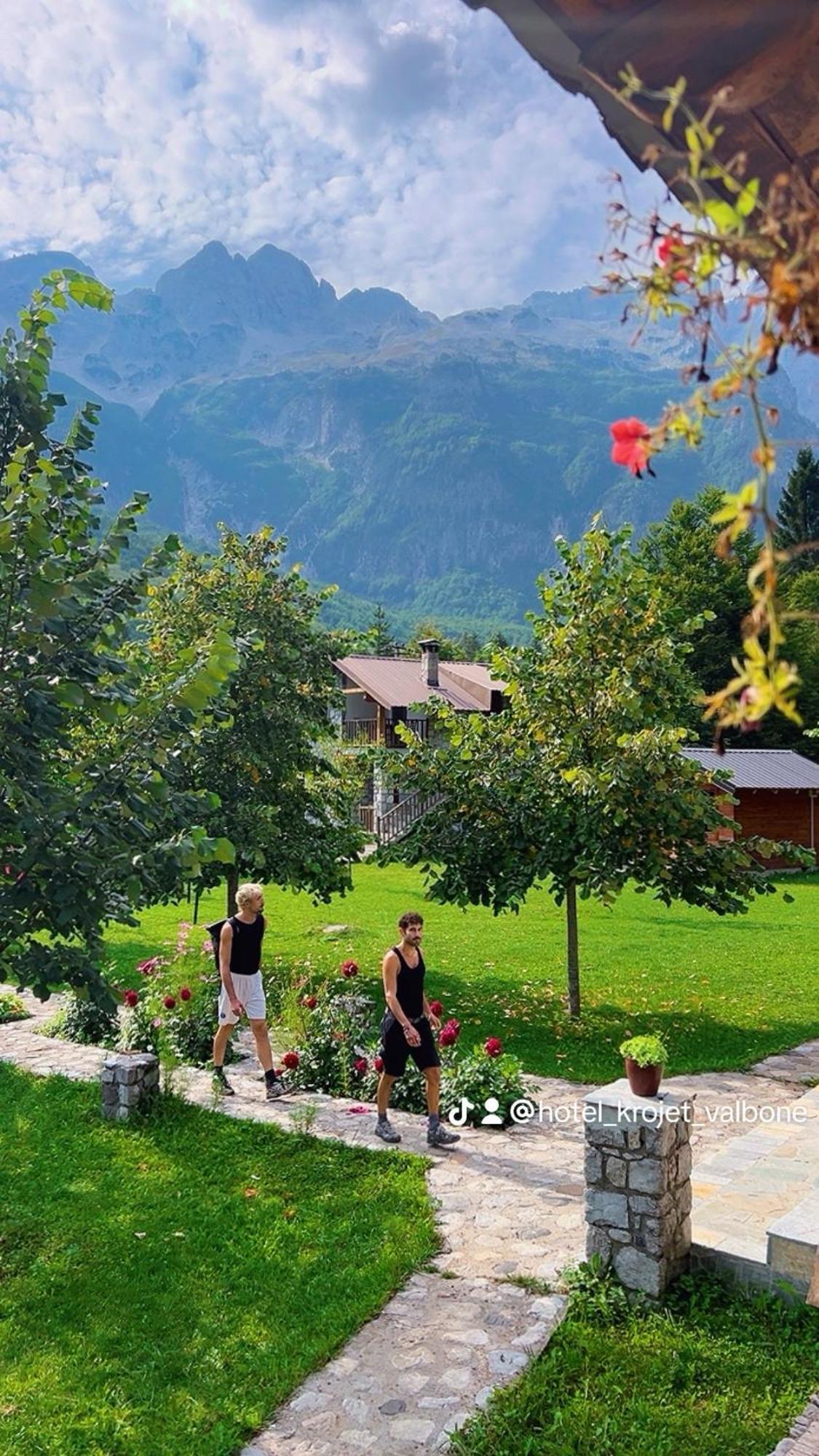 Krojet E Rrogamit Valbone Buitenkant foto